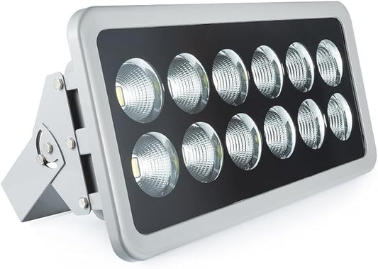 600W LED Spot Light Outdoor Waterproof Flood Light Ultra Bright 60 Degree Beam Angle Long Distance Day White