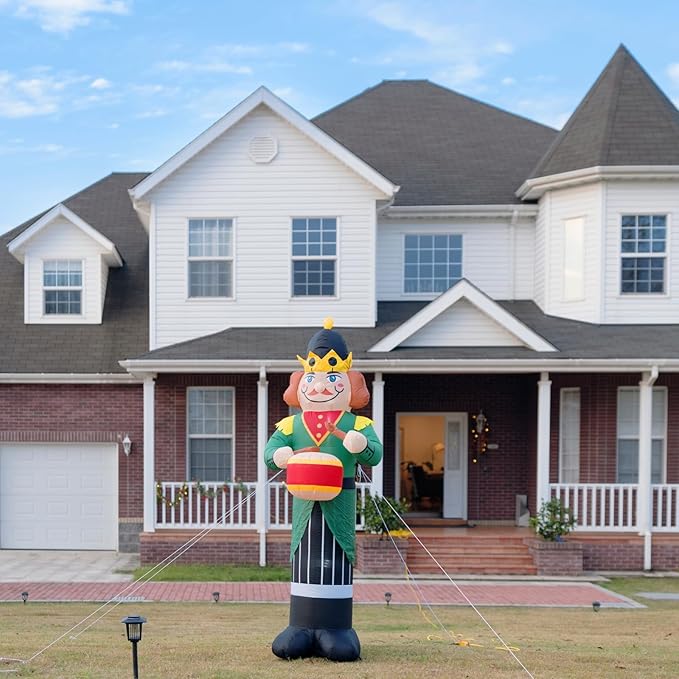 8FT Christmas Inflatable Nutcracker Soldier Outdoor Decorations, Xmas Blow up Yard Decorations,Santa Soldier with Lights for Indoor Outdoor Patio Garden Xmas Decor