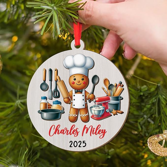 Personalized Chef 3D Wooden Ornament Gift for Dad Grandpa Mom Wife Grandma Family, Master Chef Christmas Tree Ornaments 2025, Custom Year & Name Cook Cooking Lover Ornament for Holiday Appreciation