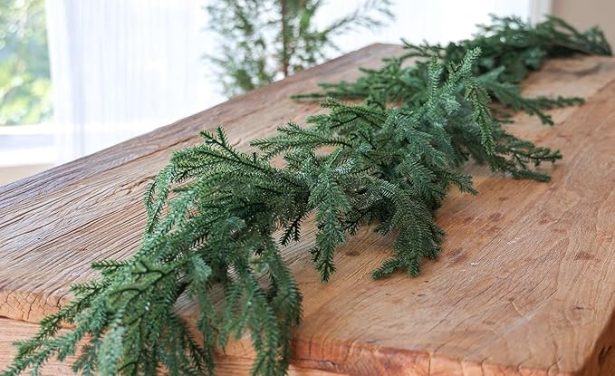 9ft Handmade Christmas Garland，Cedar Artificial Greenery,Seasonal Garland for Fireplace Winter Holiday Indoor Outdoor Decoration