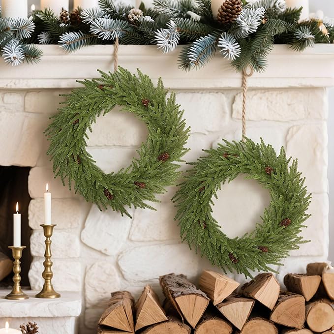 HOMCOM 24 inch Christmas Wreath with Pine Cones, Artificial Norfolk Pine Wreath with 88 Realistic Branches for Door, Wall, Window, Indoor Decoration, Green